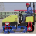 Hydraulic Vibration Asphalt Roller Compactor with CE Approved (FYL-890)